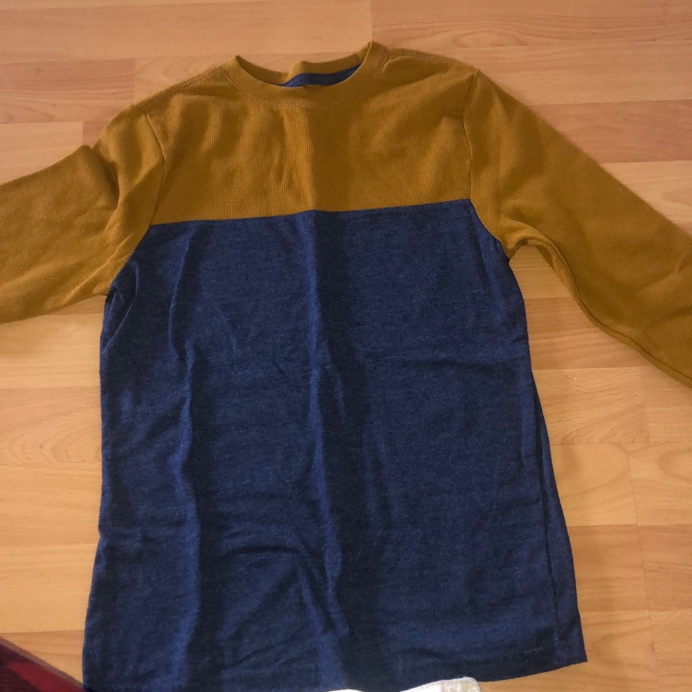 Long sleeve shirt